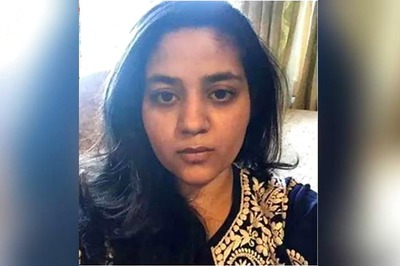 Mehbooba & Omar Detained for Questioning Centre's 'Illegal Actions' in J&K, Says Iltija Mufti