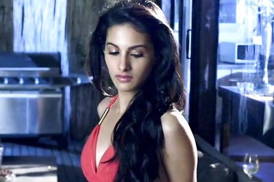 Sonu Nigam is a great person, he is so much fun to work with: Amyra Dastur