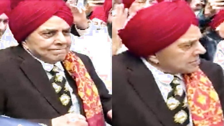Dharmendra Steals The Show As He Grooves To Beats Of Dhol At Grandson Karan Deol's Wedding; Watch