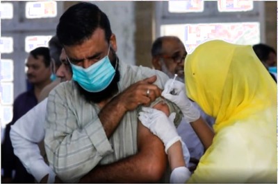 Maha to Start Home Vaccination for Bedridden People on Trial Basis; Says Won't Wait for Centre's Nod