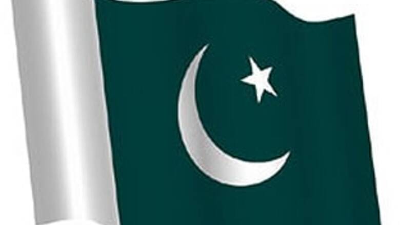 Pak ministry hands over report on 26/11 dossier to Gilani