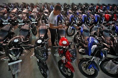 Bajaj Auto Looks to Rev Up Sales This Fiscal After Bumpy Ride