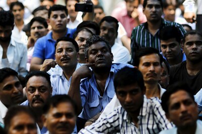 India's population crosses 127 crore mark, Health Ministry raises concerns over population related problems