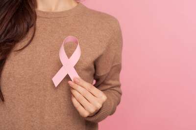 How To Self-Examine For Early Detection Of Breast Cancer? Check Details