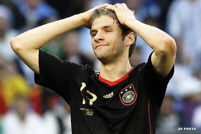 Germany unfazed by Mueller's absence