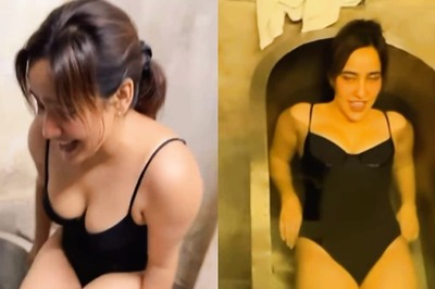 Sexy Video! Neha Sharma Flaunts Her Curves In Black Monokini As She Takes A Cold Plunge; Watch Hot Video