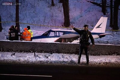 Plane makes emergency landing on New York highway
