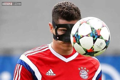 Bayern Munich's Robert Lewandowski included in squad for Barcelona game