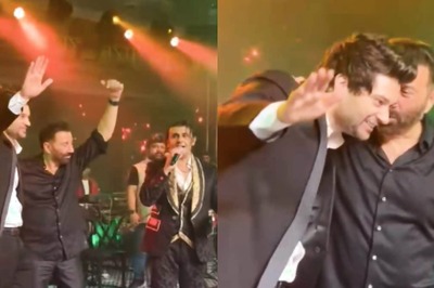 Sunny Deol-Karan Deol Groove As Sonu Nigam Sets The Stage On Fire At Karan's Wedding Reception; Watch