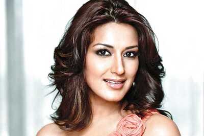 Sonali Bendre finds social media 'extremely scary'