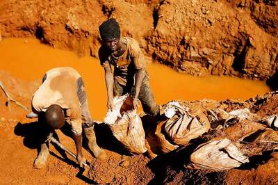 30 Killed, 7 Injured in Gold Mine Collapse in Afghanistan: Officials