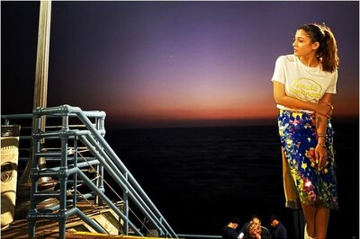 Happy Birthday Nayanthara: Beau Vignesh Shivan Wishes his 'Thangamey' with Candid Photo