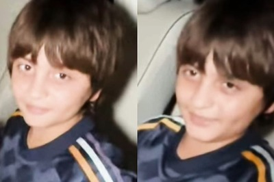 Shah Rukh Khan's Son AbRam’s Cute Reaction When Paps Say ‘SRK Sir Ko Salaam Bolna’ Goes Viral; Watch