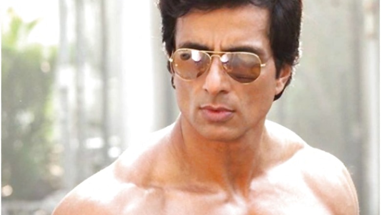 Sonu Sood on Trolls Calling Him 'Fraud': Instead of Trolling Me, Go Out and Help Someone