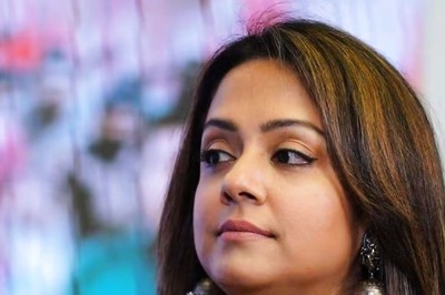 Actress Jyothika Poses With Her Sisters In This Viral Family Photo