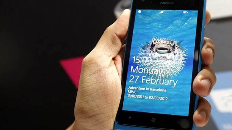 The $450 Nokia Lumia 900's materials cost $209