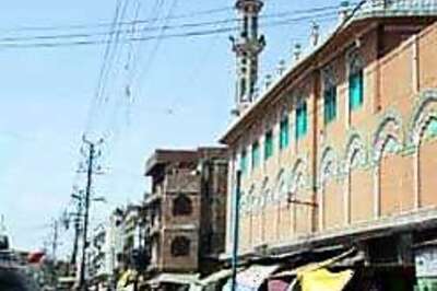Imam of Varanasi mosque shot dead