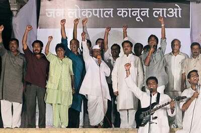 Team Anna to release documents against ministers