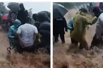 WATCH | Tourists Stuck At Raigad Fort After Cloudburst Leads To Sudden Gush of Water