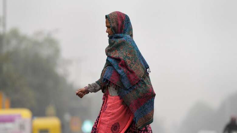 Sunny Day Brings Respite to Delhiites After City Wakes Up to Season's Coldest Morning