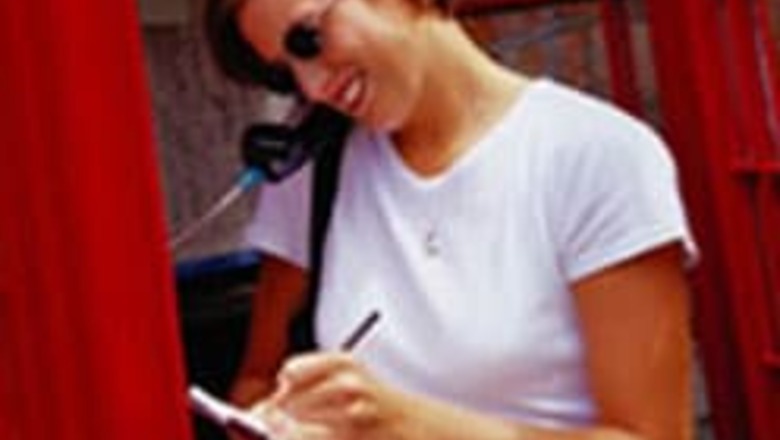Left-handed women live short!