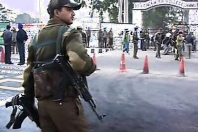 Six injured in fresh clashes in J-K