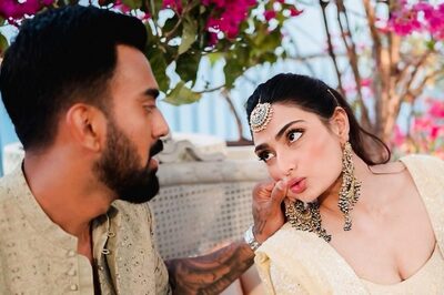 Athiya Shetty Dances With Dad Suniel, KL Rahul Pulls Her Cheeks In Mehendi Ceremony; Pics