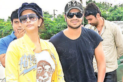 Hyderabadis for stench-free Hussain Sagar