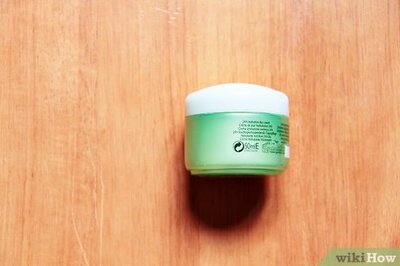 How to Use Cold Cream to Reduce Acne