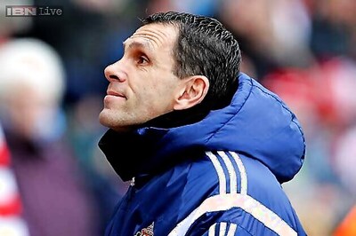 Sunderland fire manager Gus Poyet with club struggling