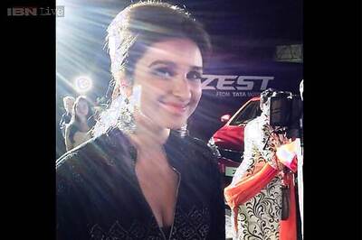 Celebrity selfies a big hit at the IIFA green carpet