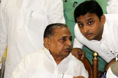 Mulayam Warns Akhilesh Over 'Any Coalition' for 2019 Lok Sabha Elections