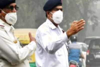 Crash Helmet, Safety Harness to Be Mandatory for Children Below 4 Years on Motorbikes