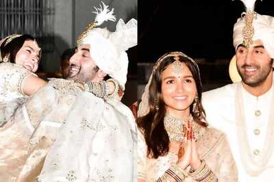 Alia Bhatt Dubbed 'Liar' After Neetu Reveals She And Ranbir Wanted Wedding in South Africa; Watch