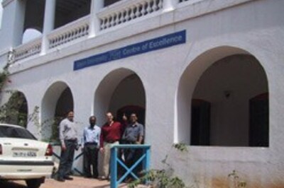 University promotes research education