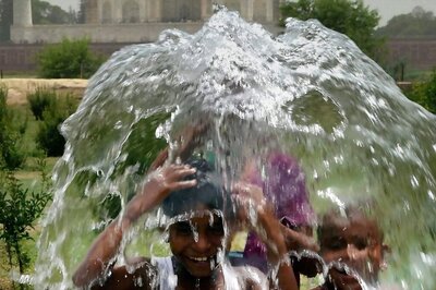The Summer Heat is On! El Niño Weakens, But May Fuel Higher Temperatures from March-May, Warns WMO