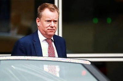 UK Warns EU On Brexit: We Won't Blink First