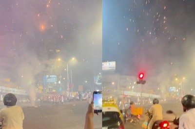 People Burst Crackers at Mumbai’s Kemps Corner Amid Concerns of Poor AQI, Video Goes Viral