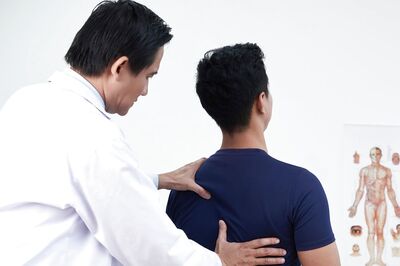 Massive Queues at Delhi Hospitals Breathlessly Await Relief as Toxic Air Brings with It A Spate of Illnesses