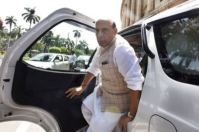 Hardship due to Demonetisation May Continue For a Month: Rajnath Singh