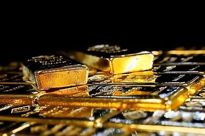 Gold Falls 1% On Strong Dollar; Eyes On ECB Policy Decision