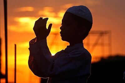 Muslim Lifestyle Beyond Maqbara, Masjid and Madrasa