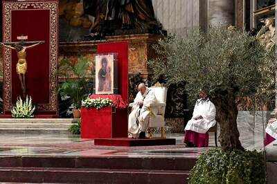 Covid -19: Easter Gives Hope in Our 'Darkest Hour', Despite Fear, Says Pope Francis