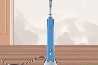 How to Use an Electric Toothbrush