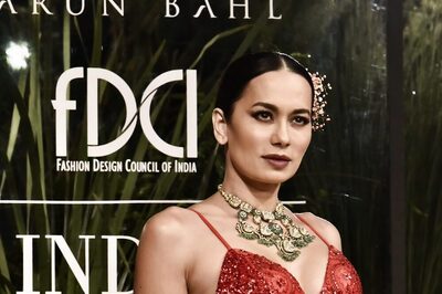 5 Chic Couture Blouses To Spruce Up Your Festive Look