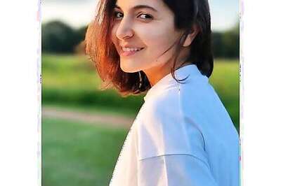 Anushka Sharma is Drooling Over This Bengali Meal