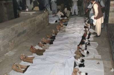 35 bodies of 'illegal migrants' found from container in Pak