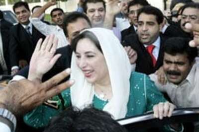 Bhutto comes back home wearing bulletproof vest