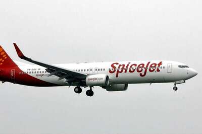 Two SpiceJet Pilots Suspended for 3 Months over Runway Incursion Incident at Delhi Airport