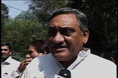 Vijay Bahuguna visits Chamoli to review relief ops